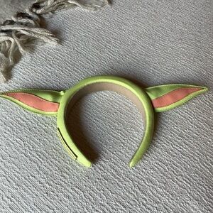 Loungefly Star Wars yoda headband